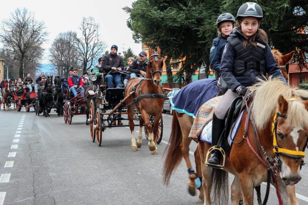 Benedizione cavalli Dalmine